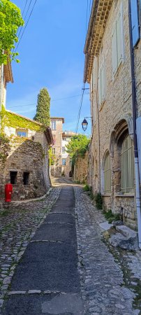 street of old medieval towns of Vaison la Romaine