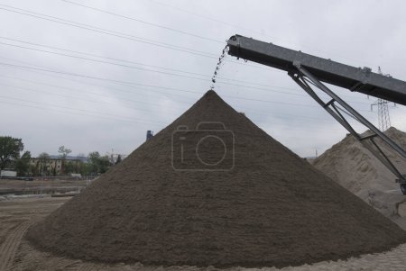 Foto de Minería de arena y grava para la industria de la construcción - Imagen libre de derechos