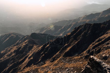 Téléchargez les photos : Champaqu Splendor : capturer le paysage montagneux impressionnant - en image libre de droit