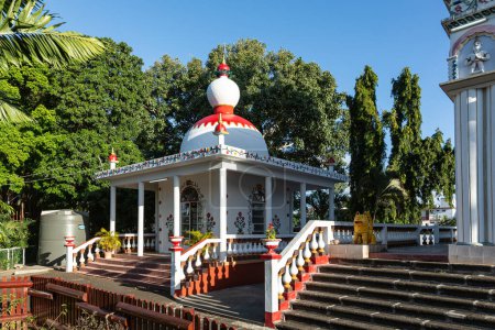 Téléchargez les photos : Maheswarnath Shiv Mandir Hindu Temple in Triolet, Mauritius - en image libre de droit