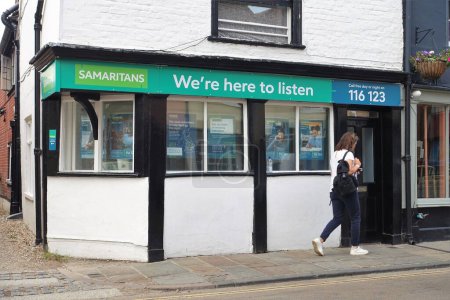 Téléchargez les photos : Canterbury and District Samaritans branch, 32 Northgate, Canterbury, Kent, Angleterre, Royaume-Uni - en image libre de droit