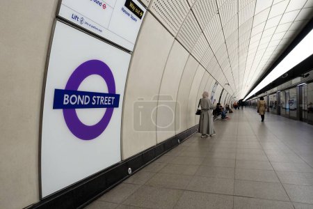 Photo for Bond Street Elizabeth Line platform tunnel - Royalty Free Image