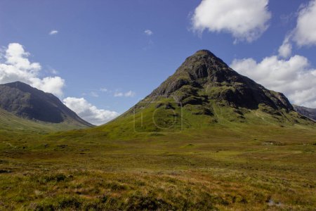 Téléchargez les photos : The mountain pass, Scotland - United Kingdom - en image libre de droit