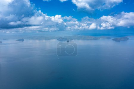 Téléchargez les photos : Vue aérienne de la plage de Seven Comandos avec Bacuit Bay - en image libre de droit