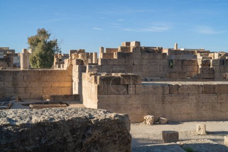 Téléchargez les photos : Tebessa - ville algérienne à l'est du pays - reste du complexe basilique - en image libre de droit