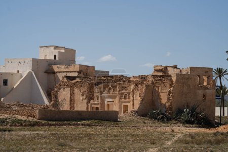 Verlassene Gebäude (houch) auf der Insel Djerba - Südtunesien