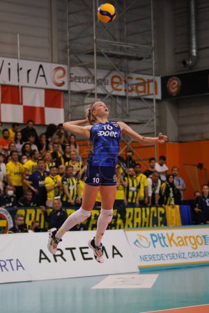 Photo for ISTANBUL, TURKEY - APRIL 25, 2022: Arina Fedorovtseva serves during Eczacibasi Dynavit vs Fenerbahce Opet Turkish Sultans League Playoff 1-4 match in Eczacibasi Sport Hall - Royalty Free Image