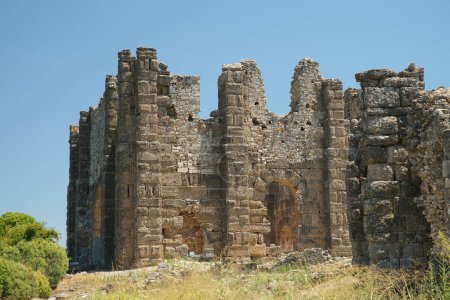 Foto de Basílica de Aspendos Ciudad Antigua de Antalya, Turkiye - Imagen libre de derechos