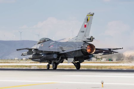 Photo for KONYA, TURKIYE - JUNE 30, 2022: Turkish Air Force General Dynamics F-16C Fighting Falcon (4R-81) take-off from Konya Airport during Anatolian Eagle Air Force Exercise - Royalty Free Image
