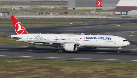 Photo for ISTANBUL, TURKIYE - SEPTEMBER 17, 2022: Turkish Airlines Boeing 777-36NER (41819) landing to Istanbul International Airport - Royalty Free Image