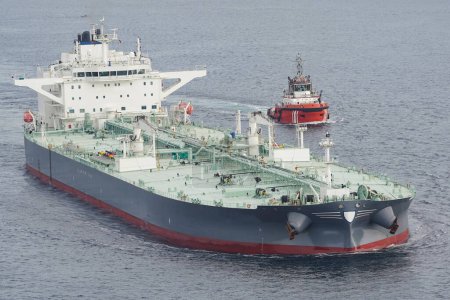 Foto de A Tanker Ship Carrying Liquids Between Ports - Imagen libre de derechos