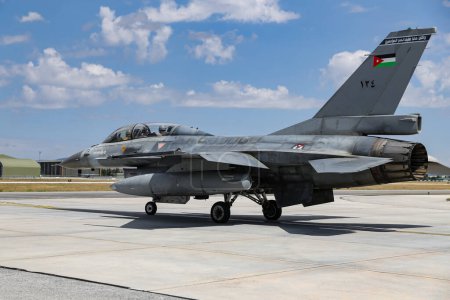 Photo for KONYA, TURKIYE - JUNE 30, 2022: Jordan Air Force General Dynamics F-16BM Fighting Falcon (6E-18) taxiing in Konya Airport during Anatolian Eagle Air Force Exercise - Royalty Free Image