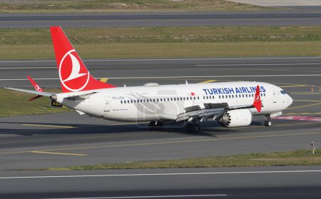 Photo for ISTANBUL, TURKIYE - SEPTEMBER 17, 2022: Turkish Airlines Boeing 737-8MAX (60032) landing to Istanbul International Airport - Royalty Free Image