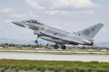 Photo for KONYA, TURKIYE - MAY 09, 2023: Qatar Air Force Eurofighter Typhoon EF2000 (MS006) landing to Konya Airport during Anatolian Eagle Air Force Exercise - Royalty Free Image