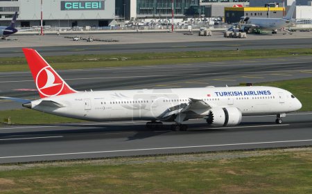 Photo for ISTANBUL, TURKIYE - OCTOBER 01, 2022: Turkish Airlines Boeing 787-9 (65805) landing to Istanbul International Airport - Royalty Free Image