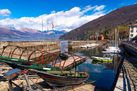 Foto de Una vista del Lago de Como, fotografiado desde Bellano, en el lado Lecco del lago. - Imagen libre de derechos