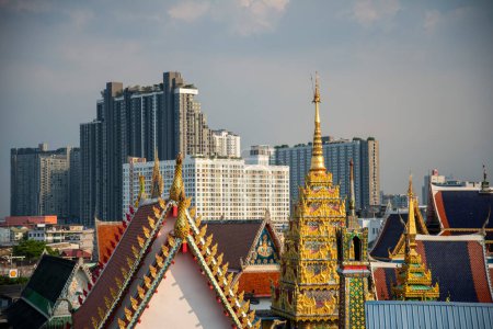 Foto de The Wat Khun Chan in Thonburi in the city of Bangkok in Thailand (en inglés). Tailandia, Bangkok, diciembre de 2022 - Imagen libre de derechos