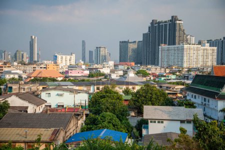 Photo for A view of the city of Thonburi near the city of Bangkok in Thailand.    Thailand, Bangkok, December, 2022 - Royalty Free Image