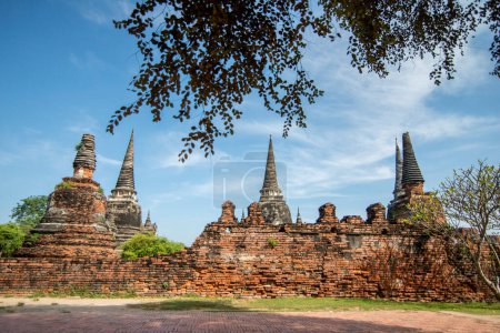 Téléchargez les photos : The Wat Phra Si Sanphet in the City Ayutthaya in the Province of Ayutthaya in Thailand,  Thailand, Ayutthaya, November, 2022 - en image libre de droit
