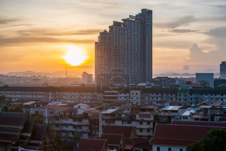 Téléchargez les photos : The view of the Town of Jomtien in the city of Jomtien near Pattaya in the Province of Chonburi in Thailand,  Thailand, Jomtien, November, 2022 - en image libre de droit