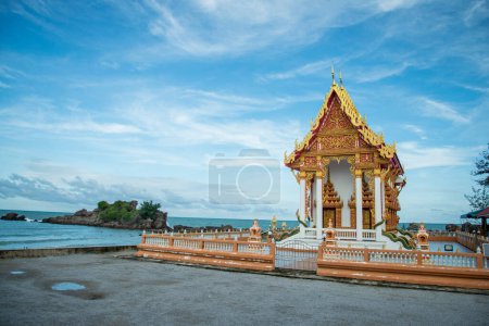 Photo for The Wat Bo Thong Lang on the Bo Thong Lang Bay and Beach at the Town of Bang Saphan in the Province of Prachuap Khiri Khan in Thailand,  Thailand, Bang Saphan, December, 2022 - Royalty Free Image