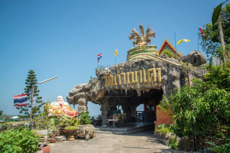 Foto de The Wat Khao Tao near the Town of Pranburi and the City of Hua Hin in the Province of Prachuap Khiri Khan in Thailand,  Thailand, Hua Hin, December, 2022 - Imagen libre de derechos