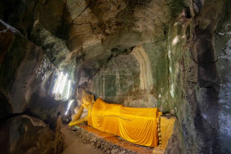Photo for The Reclining Buddha Cave at the Wat Ao Noi near the City of Phrachuap Khiri Khan in the Province of Prachuap Khiri Khan in Thailand,  Thailand, Prachuap Khiri Khan, December, 2022 - Royalty Free Image