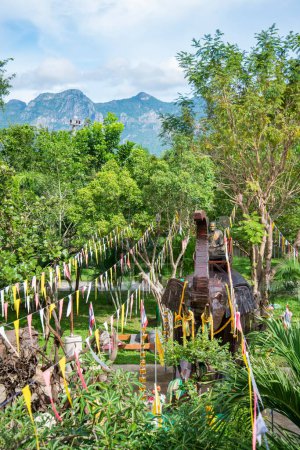 Foto de Wat Tan Chet Yot en el Parque Nacional Sam Roi Yot en la provincia de Prachuap Khiri Khan en Tailandia, Tailandia, Hua Hin, noviembre de 2022 - Imagen libre de derechos