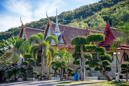 Foto de The Wat Khao Khiao near the Town of Pranburi near the City of Hua Hin in the Province of Prachuap Khiri Khan in Thailand,  Thailand, Hua Hin, December, 2022 - Imagen libre de derechos
