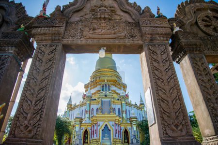 Foto de The Wat Noen Sawan Mongkhon Tham near the Town of Pranburi near the City of Hua Hin in in the Province of Prachuap Khiri Khan in Thailand, Thailand, Hua Hin, December, 2022 - Imagen libre de derechos