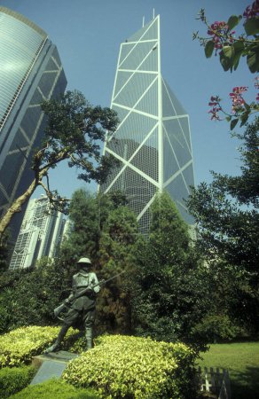 Foto de El Edificio del Banco de China en el horizonte de Hong Kong Central en la ciudad de Hong Kong en Hong Kong. China, Hong Kong, mayo de 1997 - Imagen libre de derechos