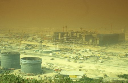 Téléchargez les photos : La construction de l'aéroport international de New Hong Kong Chek Lap Kok dans la ville de Hongkong à Hongkong. Chine, Hongkong, août 1998 - en image libre de droit