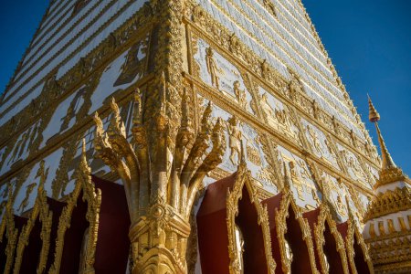 Photo for Thailand, Ubon Ratchathani -  November 24, 2023: Sri Maha Pho Chedi of Wat Phra That Nong Bua Temple in the city centre of Ubon Ratchathani and Province Ubon Ratchathani in Thailand. - Royalty Free Image