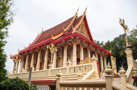 Foto de Wat Wang Taku en la ciudad de Nakhom Pathom en la provincia de Nakhon Pathom en Tailandia. Tailandia, Nakhon Pathom, 10 de noviembre de 2023 - Imagen libre de derechos