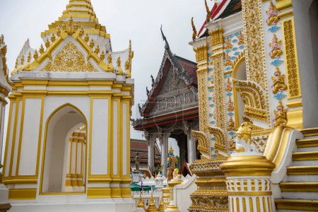 Wat Klang Bang Kaeo dans le village Tambon Nakhon Chaisi près de la ville et de la province Nakhon Pathom en Thaïlande au 11 novembre 2023.