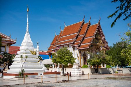 Wat Klang dans la ville de Phra Pradaeng près de la ville et de la province Samut Prakan en Thaïlande au 7 décembre 2023