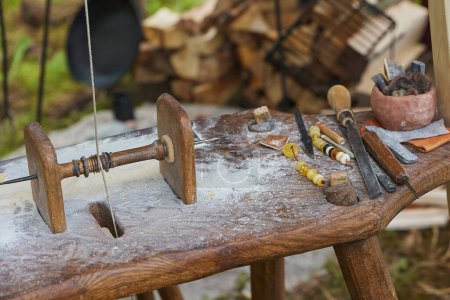 Foto de Antiguas herramientas vikingas para el procesamiento de piedra en Dinamarca. - Imagen libre de derechos