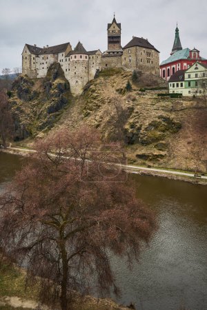 Foto de Loket Castle, un castillo gótico del siglo XII en la región de Karlovy Vary en la República Checa - Imagen libre de derechos
