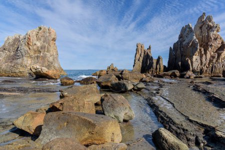Hashigui-Felsen erstaunliche Natursteinformationen in der Stadt Kushimoto auf der Kii-Halbinsel in der Präfektur Wakayama in Japan