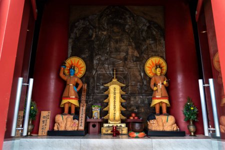 Téléchargez les photos : Shitennoji plus ancien temple bouddhiste du Japon fondé en 593 par le prince Shotoku Taishi à Osaka le 18 février 2024 - en image libre de droit