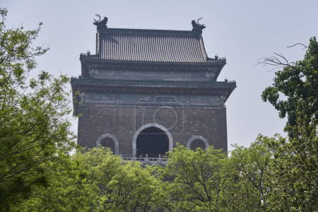 Clocher à Pékin, Chine au printemps, célèbre monument de Pékin construit en 1272 sous la dynastie Yuan