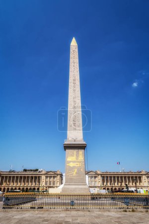 Téléchargez les photos : Monument de l'Obélisque de Louxor à Paris France. Prise à Paris, France. - en image libre de droit