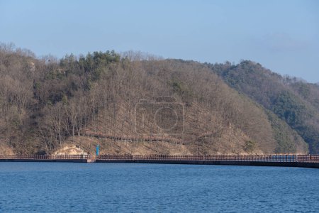 Andong Sunseong susang voie navigable piste flottante. Voie navigable flottante célèbre construite sur le lac Andong en Corée du Sud
