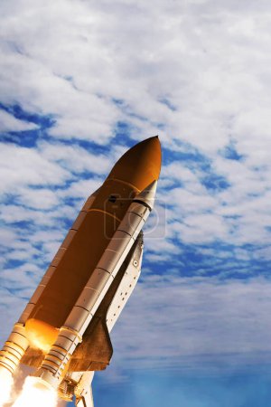 Foto de Despegue del cohete. Los elementos de esta imagen proporcionados por la NASA - Imagen libre de derechos