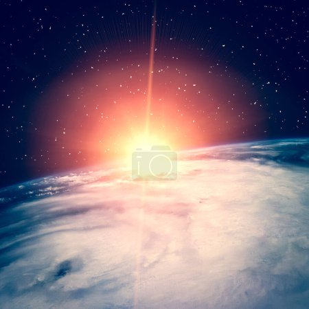 Téléchargez les photos : Magnifique lumière du soleil au-dessus de la terre. Les éléments de cette image fournis par la NASA - en image libre de droit