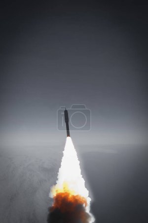 Téléchargez les photos : Lancement de fusée fascinant avec des nuages spectaculaires. Les éléments de cette image fournis par la NASA - en image libre de droit