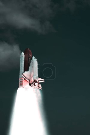 Foto de Hermoso lanzamiento de cohetes.Los elementos de esta imagen proporcionados por la NASA - Imagen libre de derechos