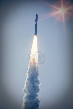 Foto de Cohete y luz. Los elementos de esta imagen proporcionados por la NASA - Imagen libre de derechos