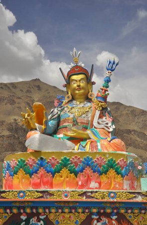 Guru Padmasambhava Statue im Dorf Sani, Padum, Zanskar Valley, Ladakh, INDIEN 