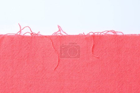 textile de tissu rouge sur fond blanc, objet pour la conception de tissu de mode